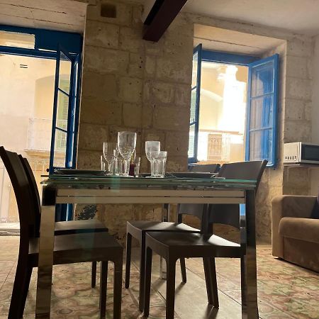 Villa Traditional Townhouse In The Hearth Of La Valette Extérieur photo