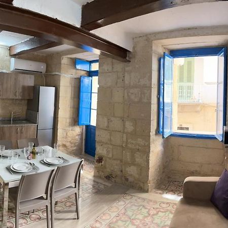 Villa Traditional Townhouse In The Hearth Of La Valette Extérieur photo